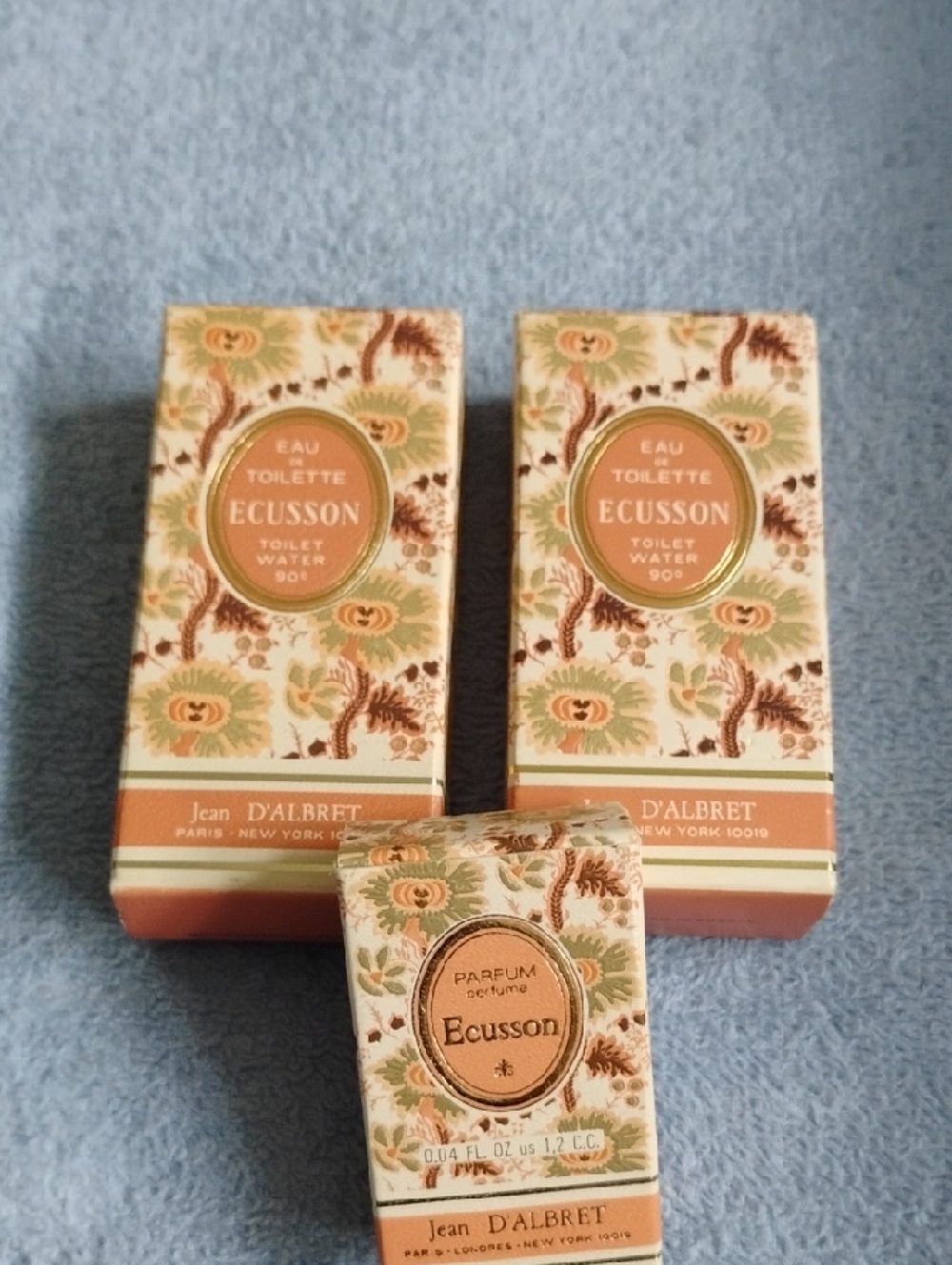 Ecusson Samples